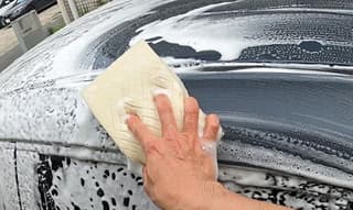 繊細な車のボディに掲載されていた画像