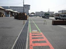埠頭の砂漠に掲載されていた画像