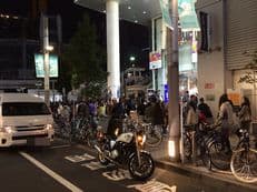 休日の新宿へに掲載されていた画像