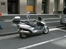 バイクを止める場所に掲載されていた画像
