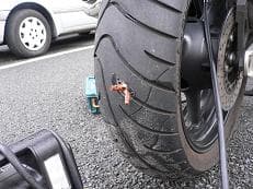 路上の警告に掲載されていた画像
